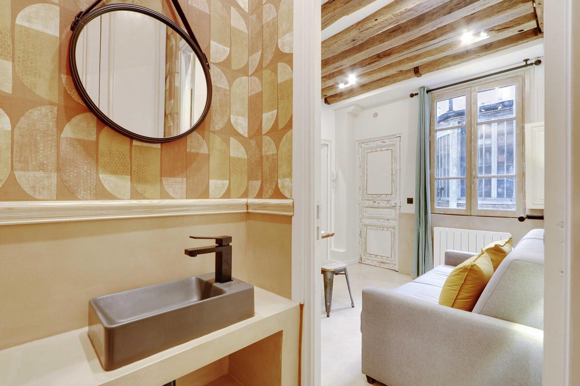 Cmg - Place Des Vosges - Le Marais 2