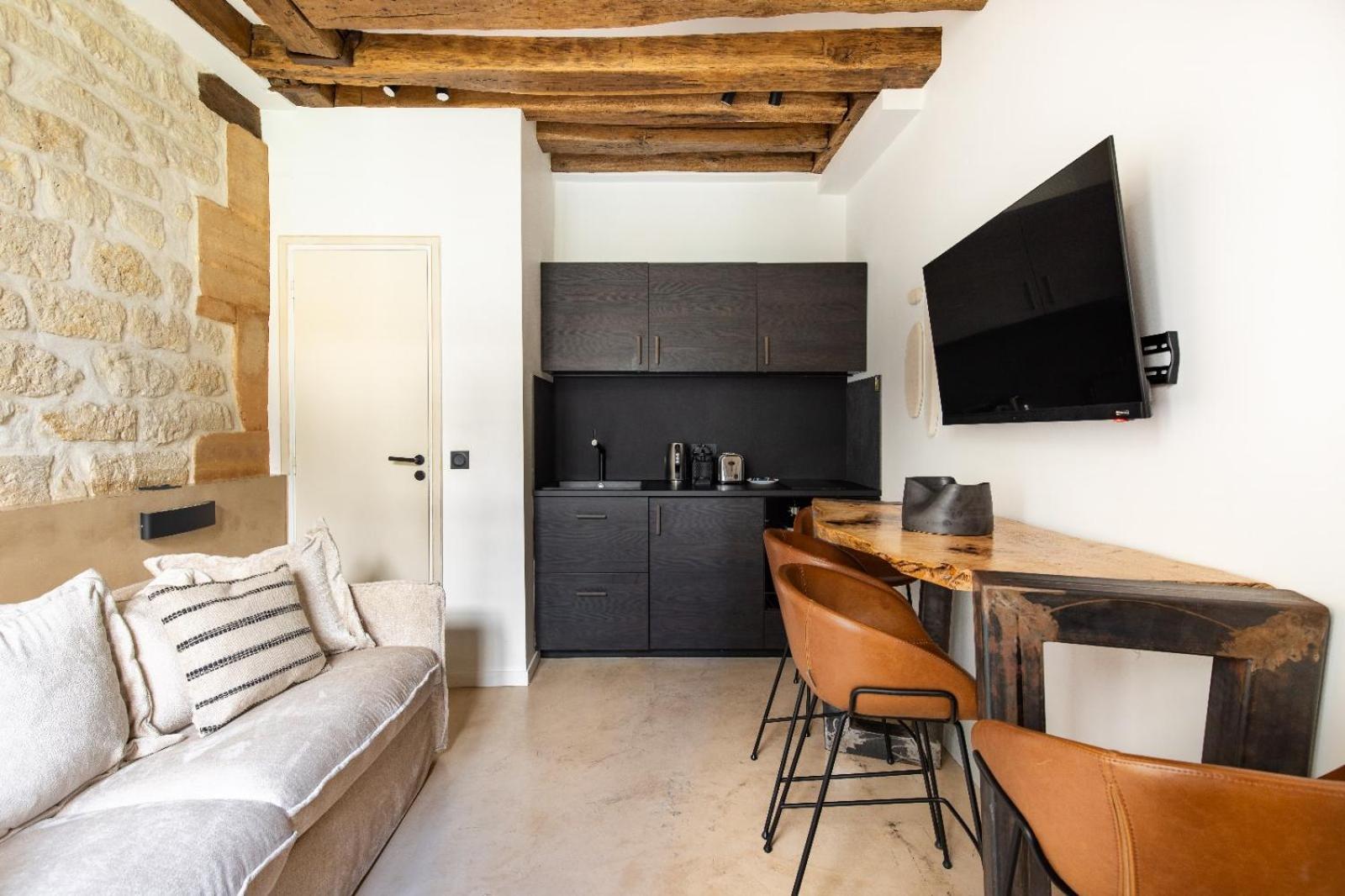 Appartement Cmg - Place Des Vosges - Le Marais 2 *